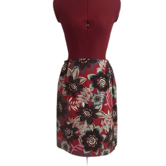 Talbots Red & Black Floral Print Pencil Skirt Women Size 14W Knee Length Cotton - Picture 11 of 11